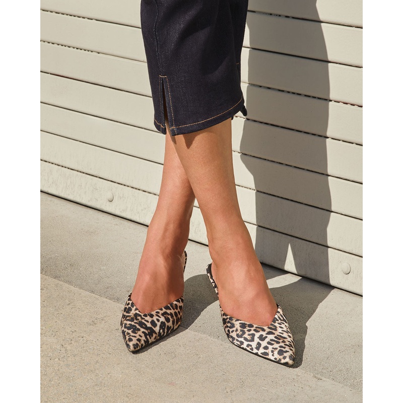 Wild Mood Leopard Pointed Toe Mule
