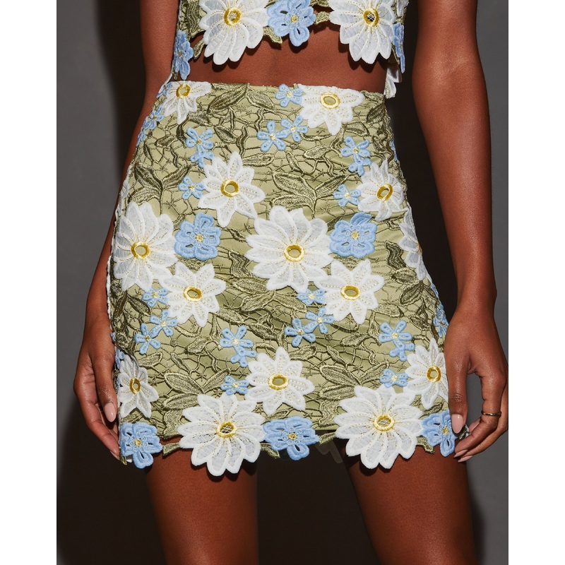 Daisy Floral Applique Mini Skirt