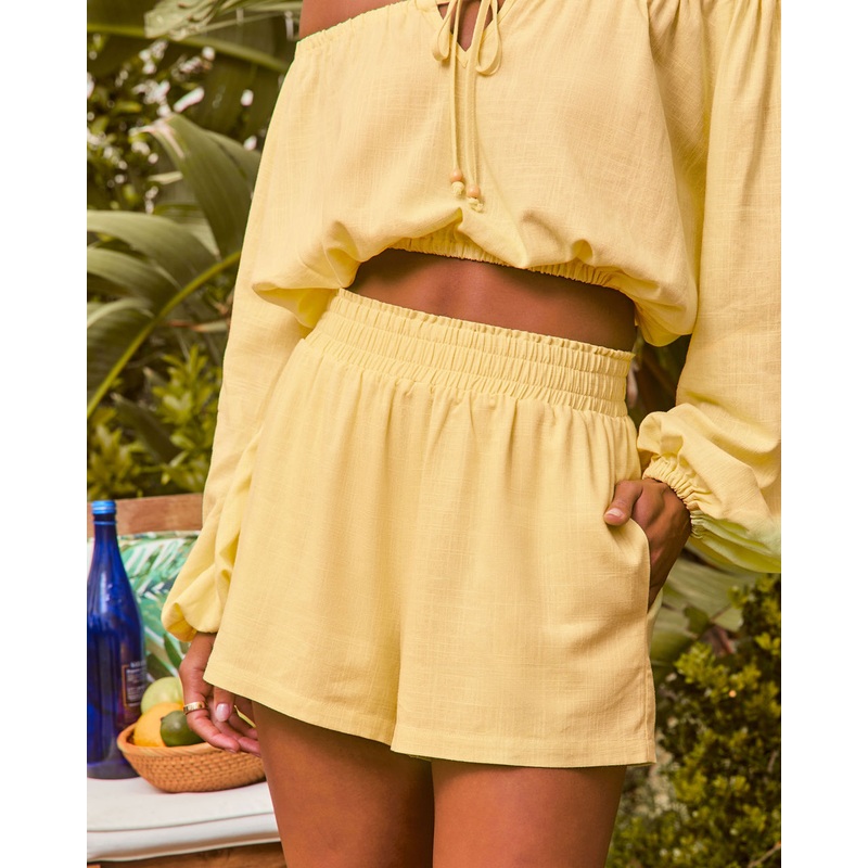 Elysia High Rise Elastic Waist Pocketed Shorts