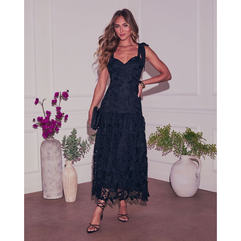Morticia Lace Sweetheart Neckline Maxi Dress