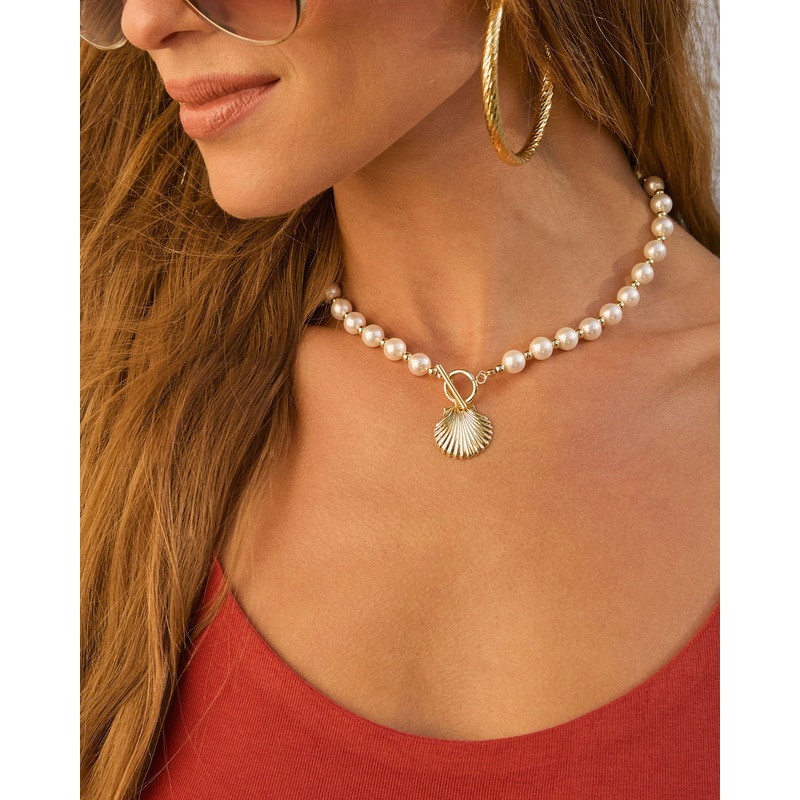 Shelly Sea Shell Pendant Pearl Necklace