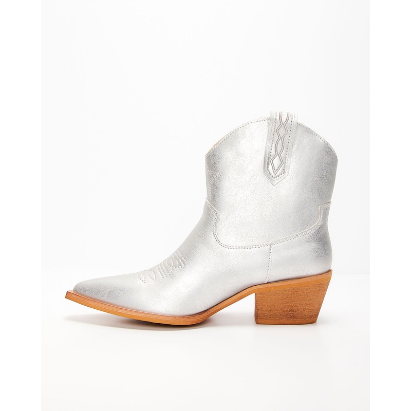 Jeanette Western Ankle Booties