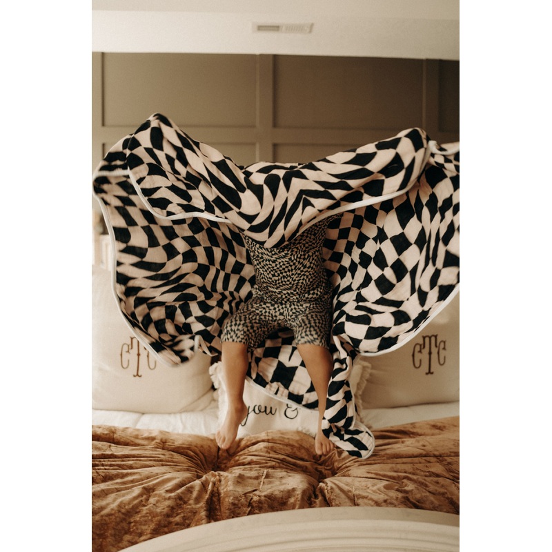 Wavy Checker Organic Muslin Quilt