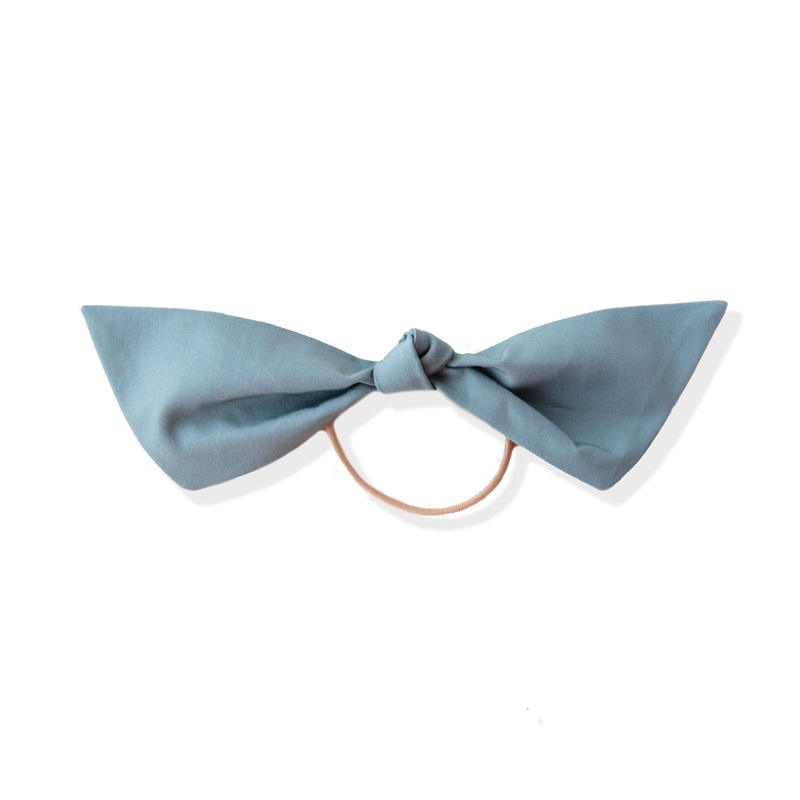 Winter Sky | Modern Knot|Beige Elastic|Black Elastic