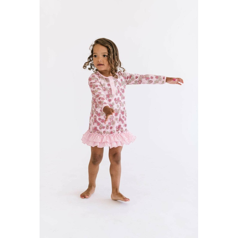 Ruffled Lounge in Wild Daisy Heart