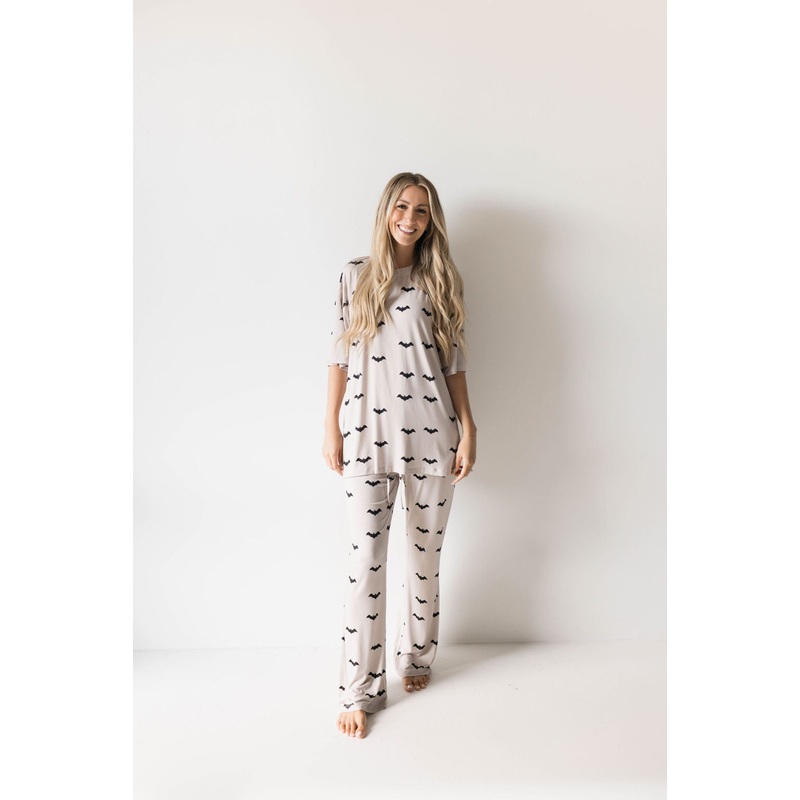 Short Sleeve Women’s Bamboo Pajamas | It’s Bats!