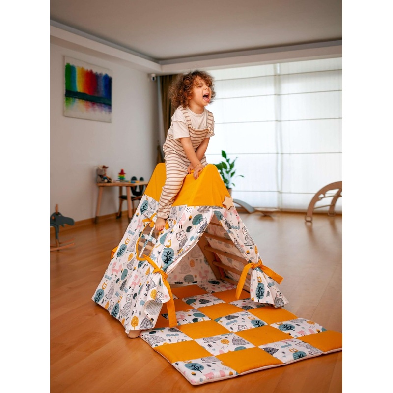 Tent Cover and Mat for Climbing Triangle