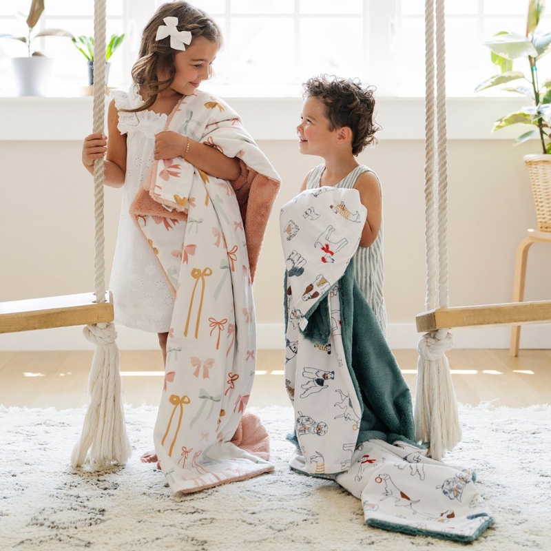MINKY/LUSH TODDLER BLANKETS|Bows|Dogs