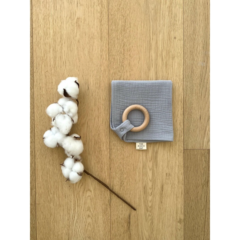 Organic Cotton Towel with Teething Ring Pearl Gray