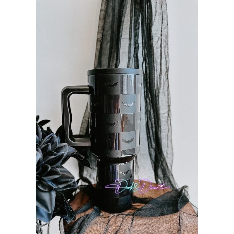 Checkered Bats 40oz Tumbler