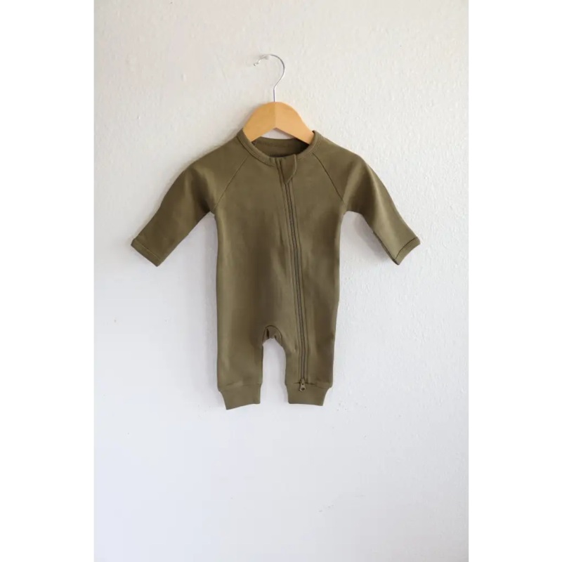 Organic Cotton Baby Zipper Sleeper in Olive