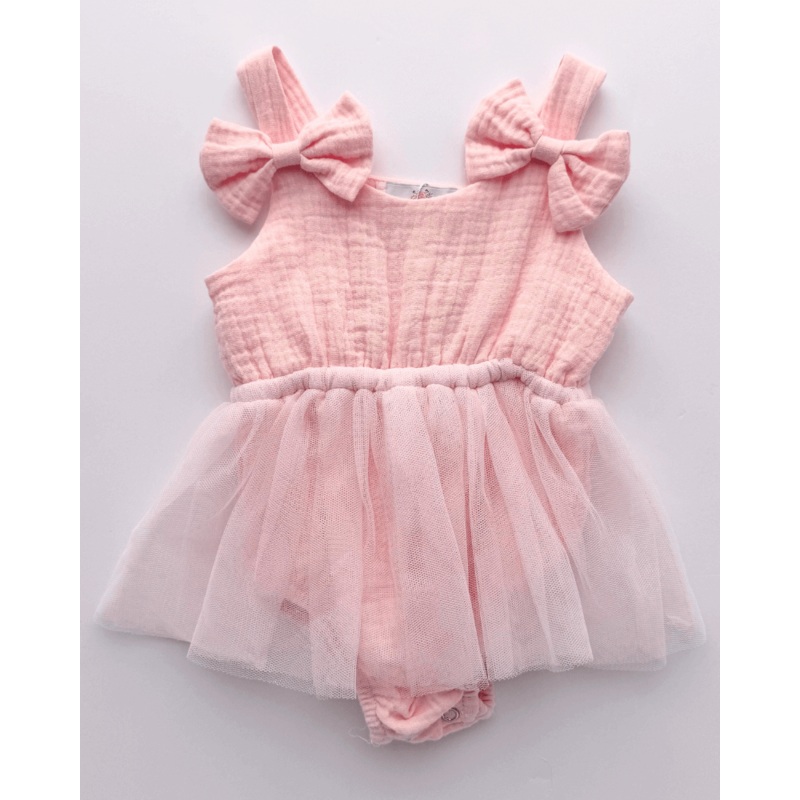 Dawsyn Bow Front Tulle Bubble Romper – Strawberry Ice