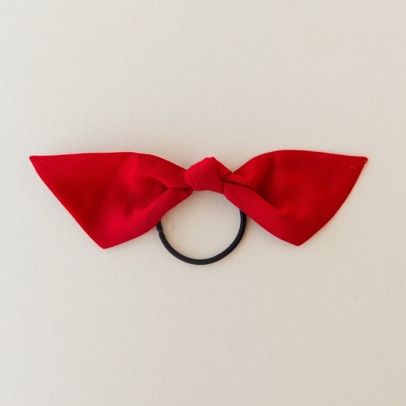 Red | Modern Knot|Beige Elastic|Black Elastic