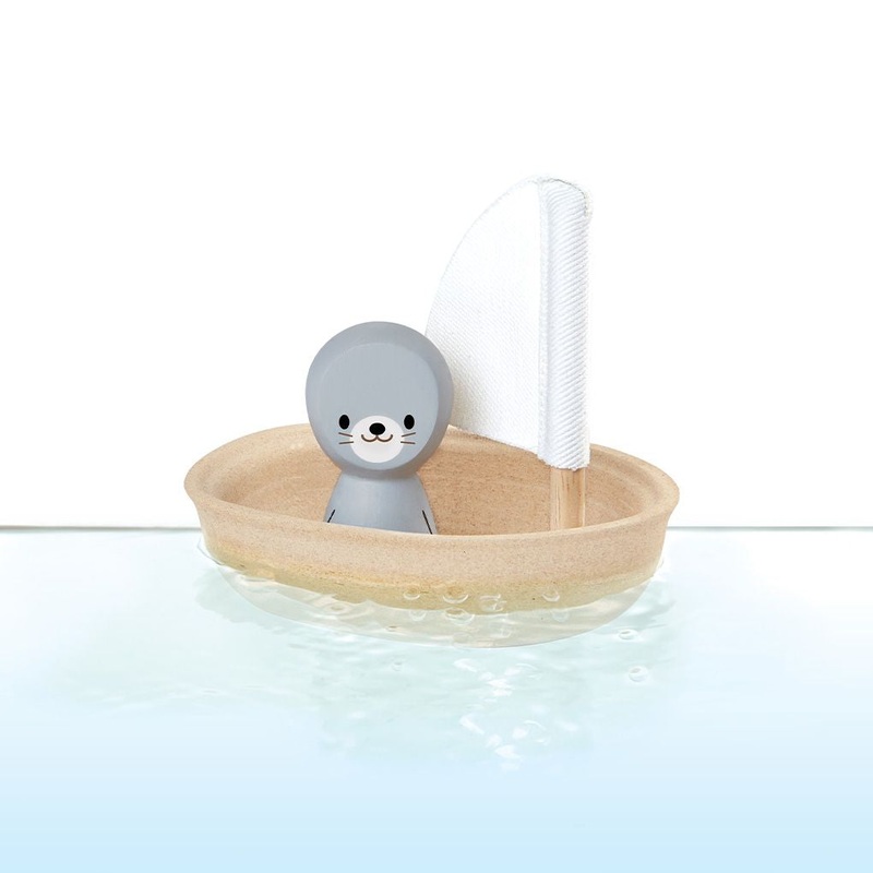 Sailing Boat – Seal