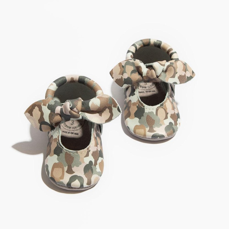 All the Ladies Knotted Bow Baby Shoe