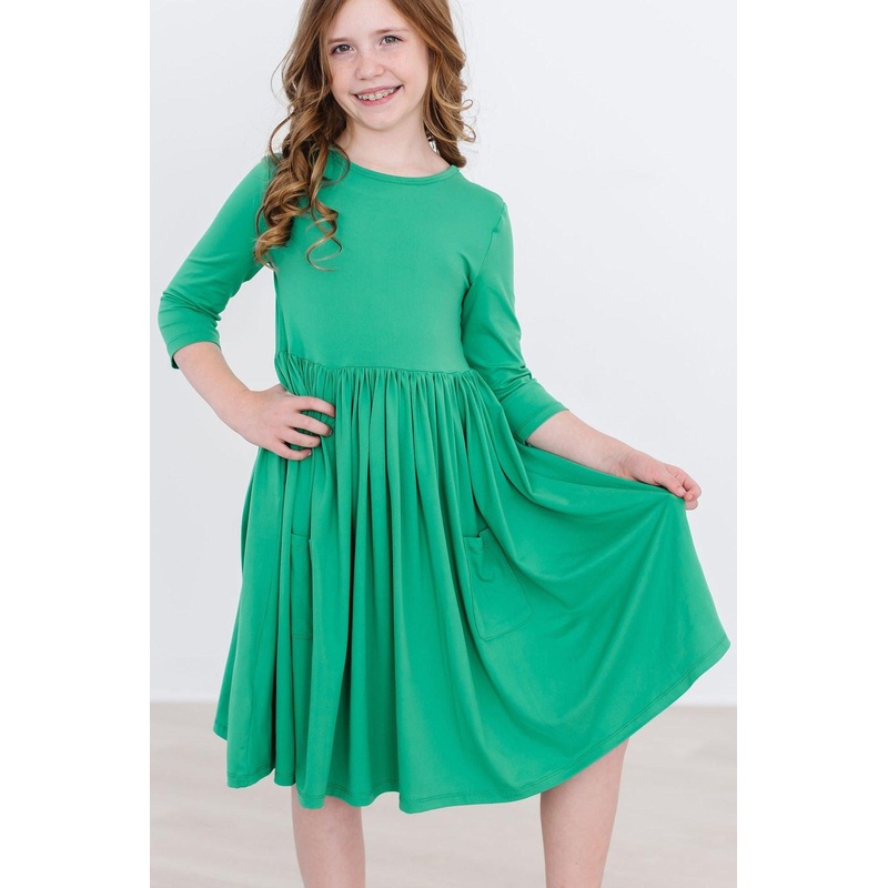 Kelly Green 3/4 Sleeve Pocket Twirl Dress