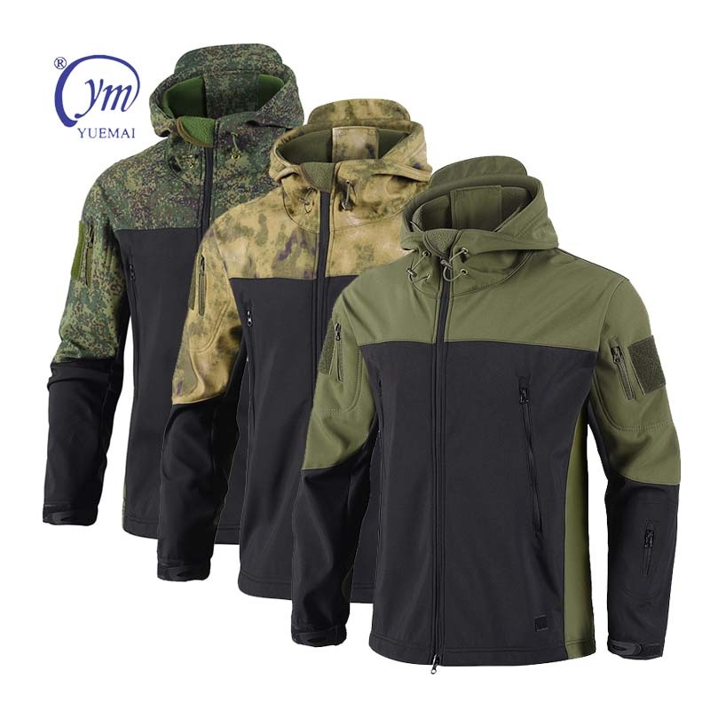 Men Splicing Polyester Windproof Waterproof Softshell Tactical Jacket – Men Splicing Softshell Tactical Jacket and Outdoor Mens Composite Windbreaker Jacket price