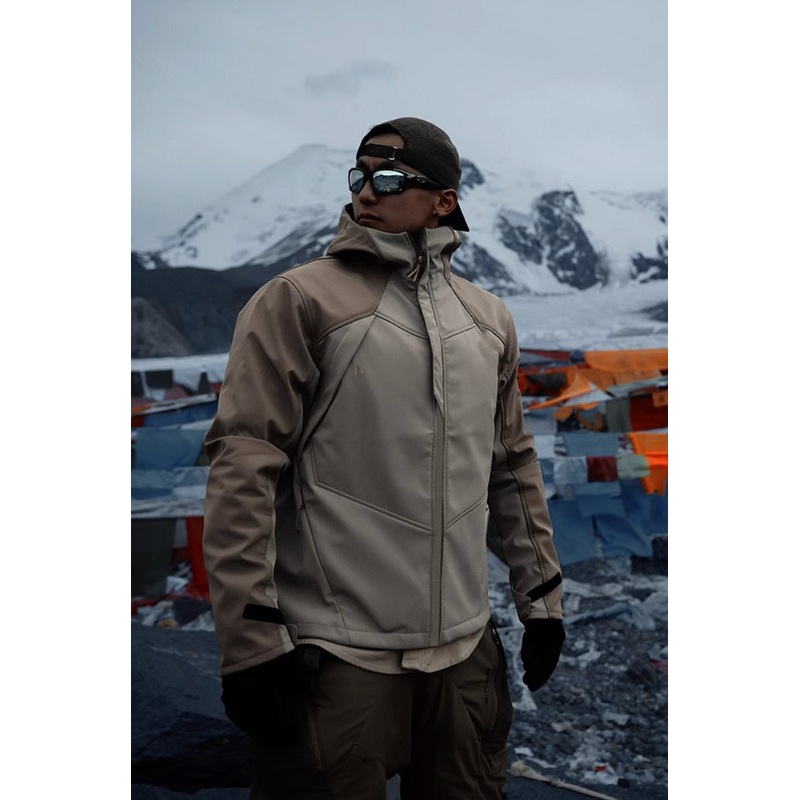 Henglong Wholesale Mens Lightweight Waterproof Jacket for Outdoor Adventure – Waterproof Mens Jacket and Breathable Mens Jacket price
