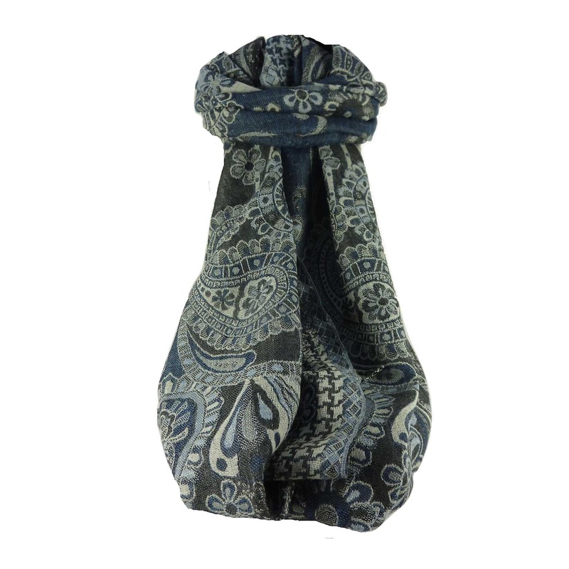 Muffler Scarf 4193 in Fine Pashmina Wool from the Heritage Range by Pashmina & Silk | Fruugo SG